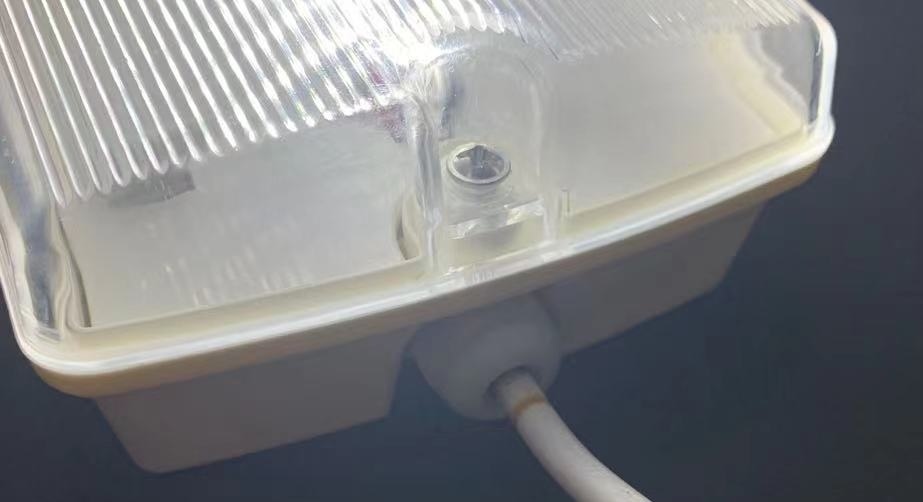 emergency ceiling light plafón de emergencia